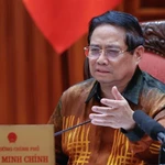 Premier vietnamita exhorta a construir un centro financiero internacional con entorno legal transparente y abierto