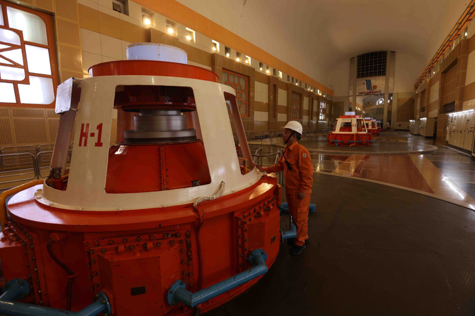 A finales de noviembre de 2024, la compañía de hidroelectricidad Ialy produjo más de 109 mil millones de kWh de electricidad, contribuyendo a la industrialización y modernización del país. (Foto: VNA)