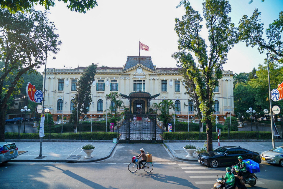 Esta es la primera vez que el Palacio de Tonkin (Bac Bo Phu) está abierto a turistas y habitantes para visitarlo y aprender sobre la historia. (Fuente: VNA)