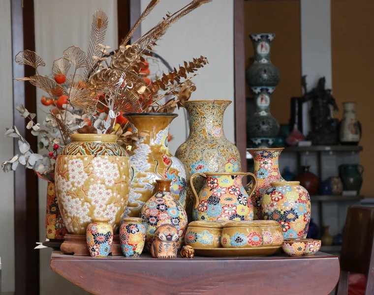 Los productos cerámicos de Bien Hoa se identifican en el mercado internacional por el color "esmalte de bronce" y el rojo de laterita. (Fuente:VNA)