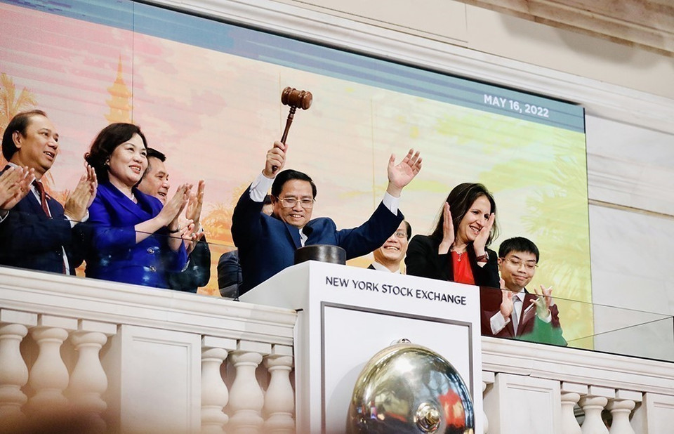 El primer ministro Pham Minh Chinh visitó la Bolsa de Valores de Nueva York (NYSE), el 16 de mayo de 2022. Foto: Duong Giang - TTXVN