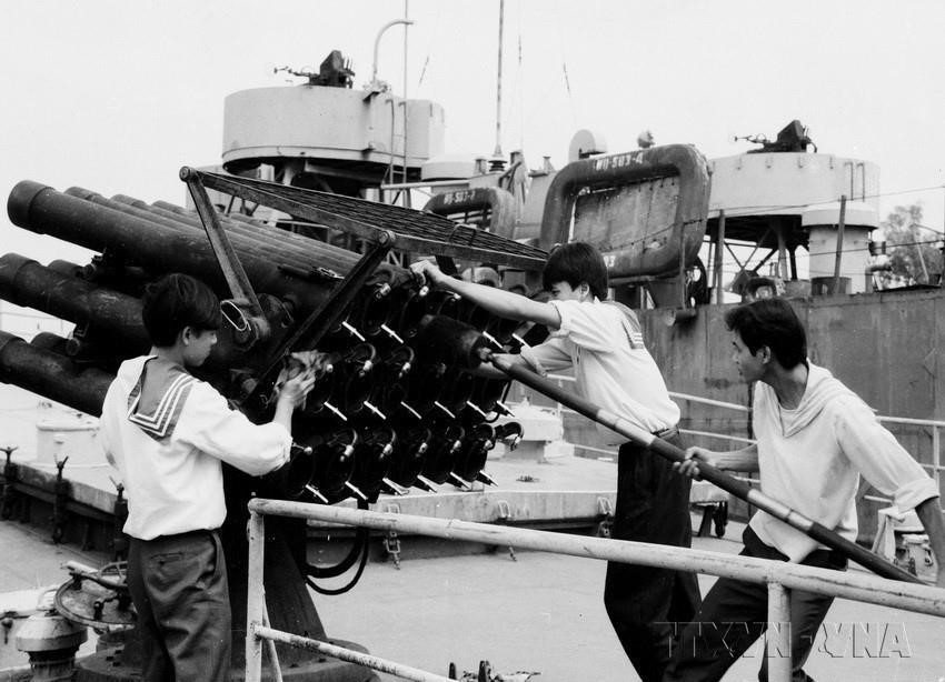La Brigada Naval 125, que tiene misión de proteger la soberanía de la Patria en Truong Sa (Spratly), siempre cumple bien sus tareas. (Foto: VNA)