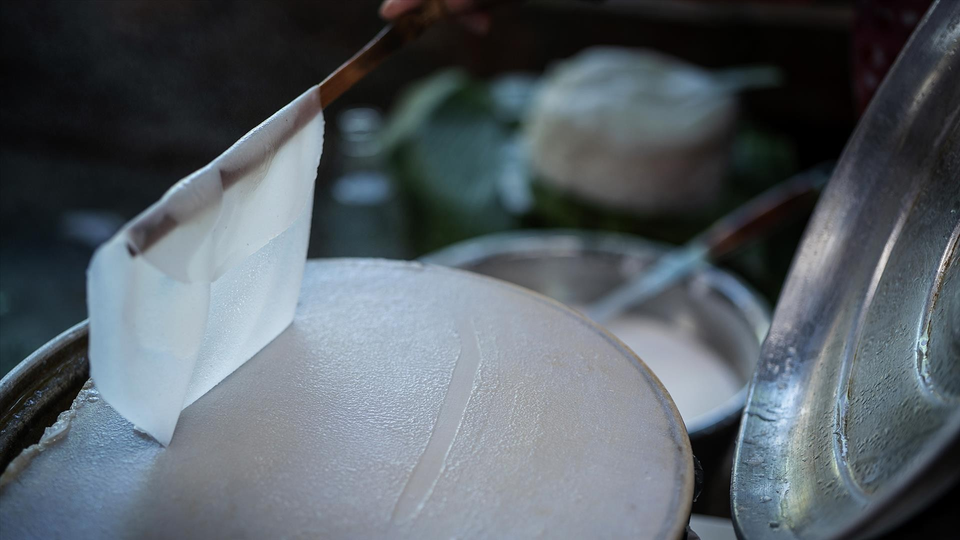 Para todos los residentes de la región central, “Banh uot” (panqueque de arroz fino al vapor) es bien conocido. (Foto: VNA)