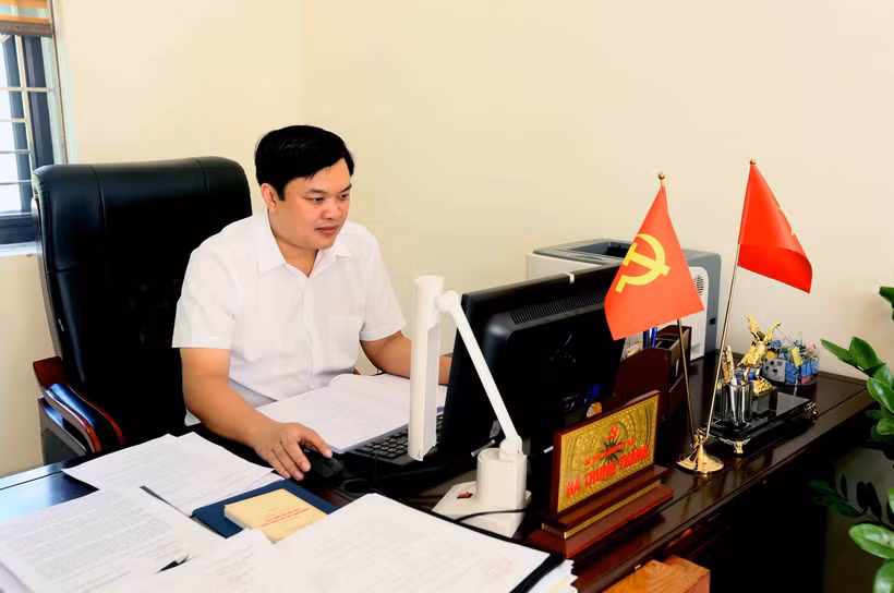 El secretario del Comité partidista en la comuna de Muong Bam, Ha Trung Thang. (Foto: VNA)