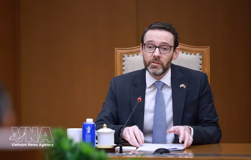 El embajador británico en Hanoi, Iain Frew. (Foto: VNA)