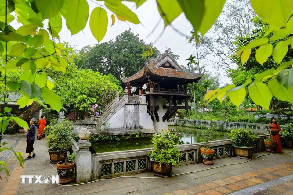 7. Hanoi, la capital milenaria de Vietnam, es un destino atractivo para los turistas, gracias a la combinación única entre la historia, la cultura y la modernidad. (Foto: VNA)
