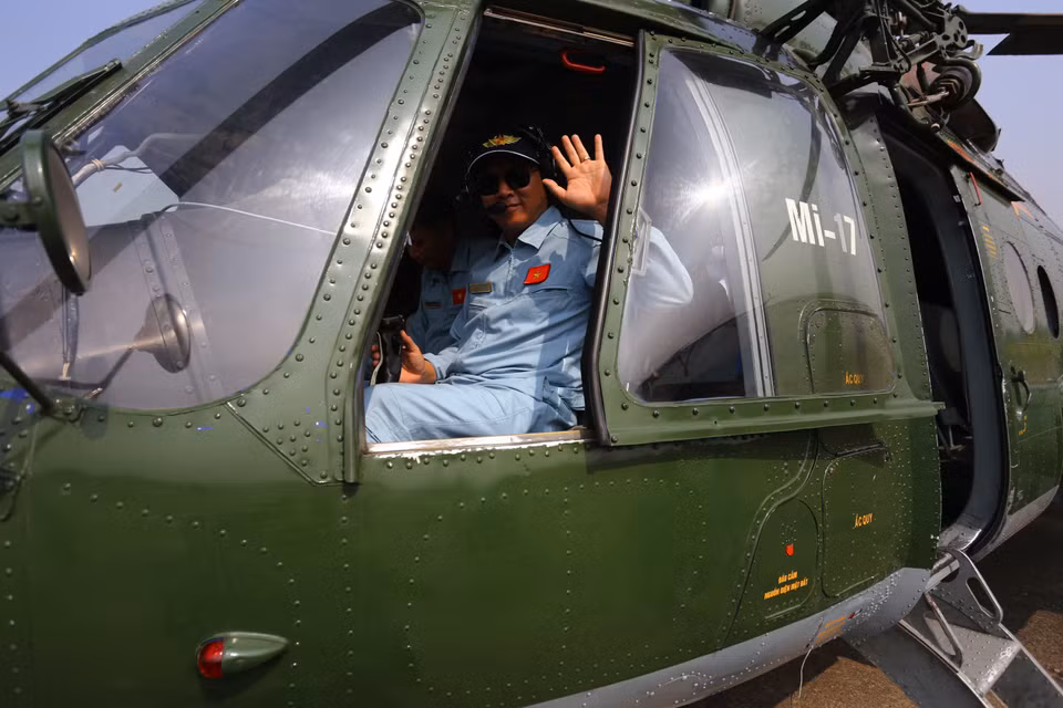 Los pilotos se esfuerzan al máximo para lograr el mejor espectáculo. (Foto: VNA)