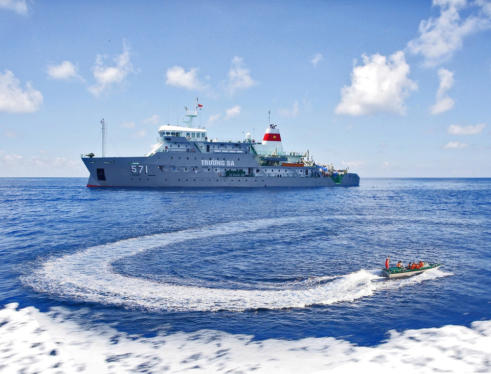 6. El barco Truong Sa del Comando de la Región 4 de la Marina de Vietnam. (Foto: VNA)