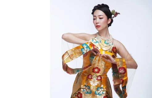 Presentan vestido tradicional de Vietnam en Estados Unidos