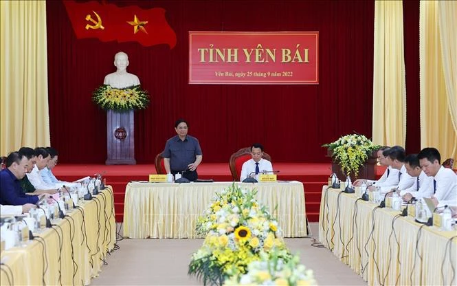 Instan a desarrollo rápido y sostenible de provincia vietnamita Yen Bai