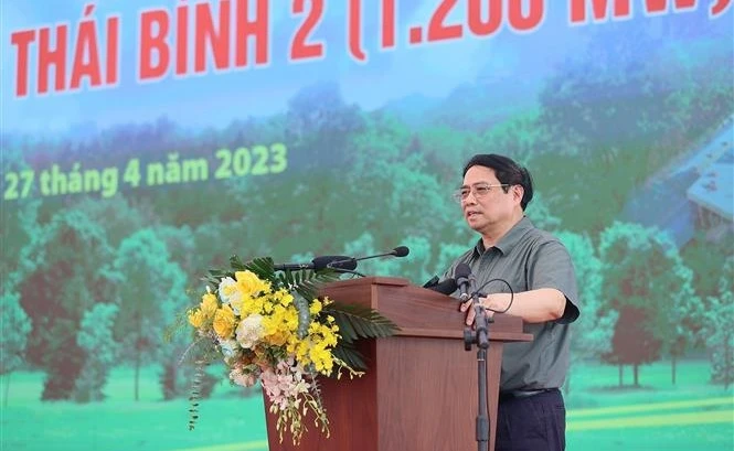 Premier vietnamita asiste a inauguración de central termoeléctrica Thai Binh 2