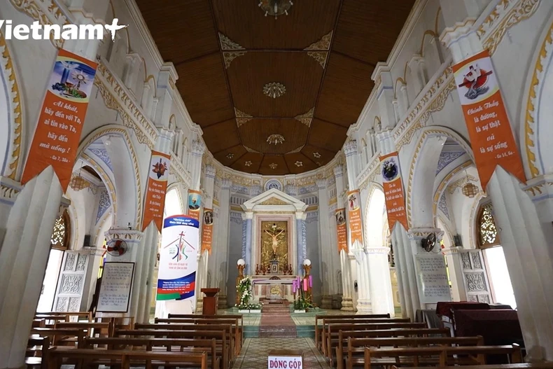 Iglesia de Mang Lang: Espacio de estilo europeo en provincia vietnamita de Phu Yen 