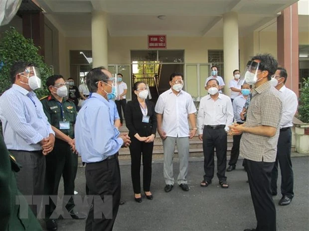 Exigen a provincia vietnamita de Long An fortalecer prevención de COVID-19