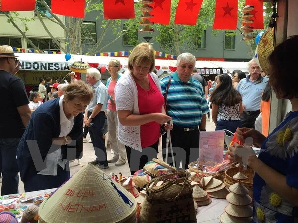 Impresionante “aldea de ASEAN” en festival cultural en Australia 