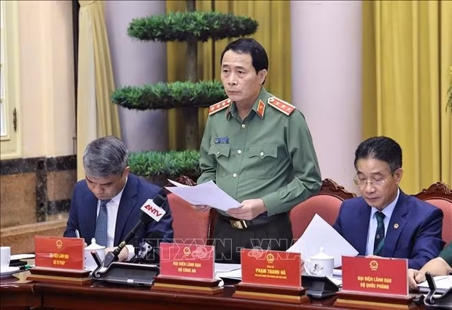 hoang-cong-thuy.jpg