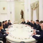 Primer ministro vietnamita se reúne con presidente ruso Vladimir Putin en Moscú