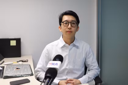 El profesor asociado Yucheng Lin, de la Universidad de la Ciudad de Hong Kong. Foto: VNA