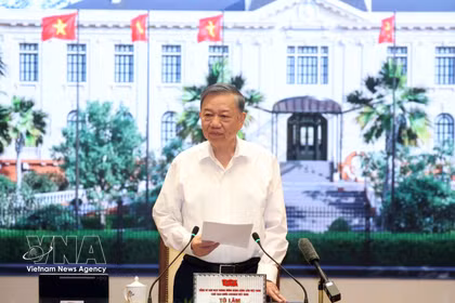 El secretario general del Partido Comunista de Vietnam y presidente del país, To Lam, habla en la cita (Fuente: VNA)