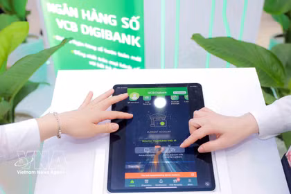 El banco Vietcombank siempre está a la vanguardia de la transformación digital. Foto: VNA