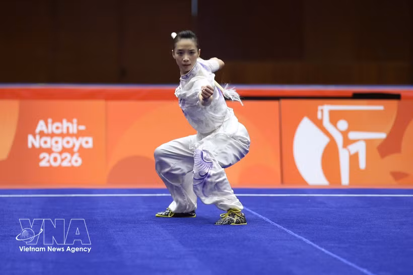 Duong Thuy Vi conquista la medalla de bronce en la prueba combinada de jianshu y qiangshu. (Fuente: VNA)