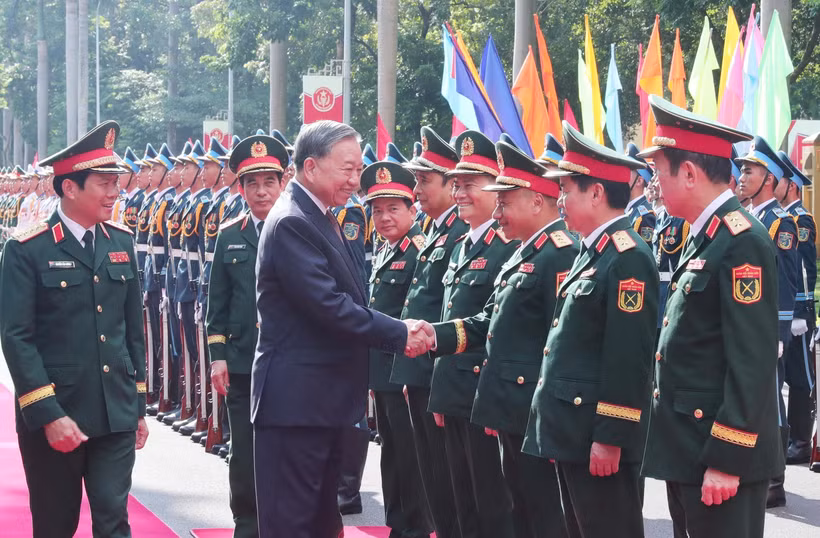 El secretario general del Partido Comunista de Vietnam, To Lam, y delegados. (Fuente: VNA)