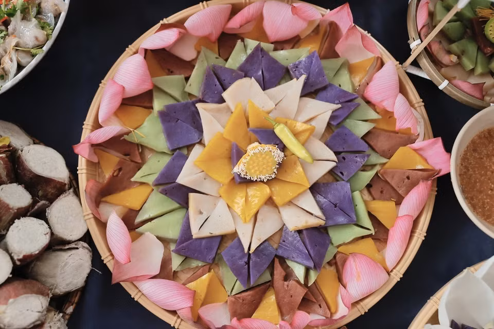 4. Las comidas vegetarianas en el festival son diversas. (Foto: VNA)