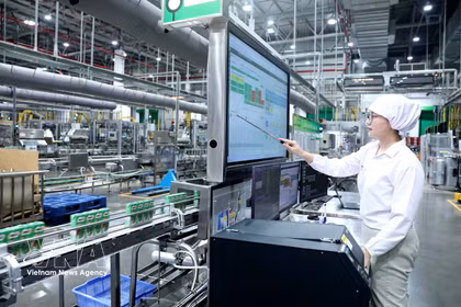 En la fábrica de Nestlé Vietnam, en la provincia de Hung Yen. (Foto: VNA)