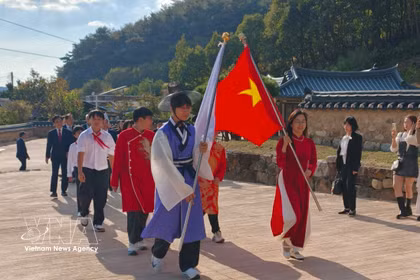El desfile del “Camino del Dragón", de 250 metros de longitud. (Foto. VNA)