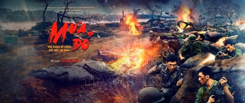 La película "Lluvia Roja" trata sobre la batalla de 81 días para defender la ciudadela en 1972 y tuvo un gran impacto entre los cinéfilos de todo el país desde su estreno (Foto: VNA)