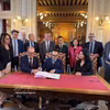 Acto de rúbrica (Foto: VNA)