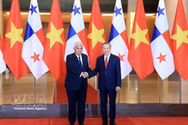Vietnam y Panamá abordan vías para fortalecer cooperación bilateral