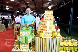 Un stand de presentación de productos OCOP en el festival (Foto: VNA)