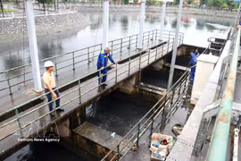 Una empresa de Hai Phong opera un sistema de drenaje de agua (Foto: VNA)