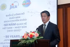 El embajador de Japón en Vietnam, Ito Naoki, interviene en la cita (Foto: VNA)