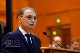 El primer ministro de Rumanía, Luca Niculescu. (Foto: Xinhua/VNA)