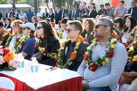 Visitantes internacionales en Phong Nha-Ke Bang, un patrimonio natural mundial (Foto: VNA)