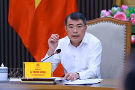 El primer ministro de Vietnam, Le Minh Hung, interviene en la cita. (Foto: VNA)
