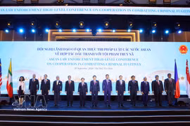 En la Conferencia de Alto Nivel de la ASEAN sobre la Cooperación en la Lucha contra los Delincuentes Fugitivos, celebrada en Hanoi. (Foto: VNA)