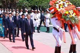 Premier vietnamita inicia su visita oficial a Laos