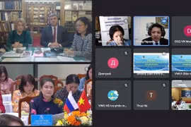 Los delegados debaten maneras de promover el papel de las mujeres y las niñas en la ciencia y la tecnología. (Foto: VNA)