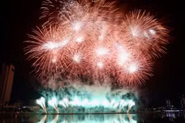 Celebran Festival Internacional de Fuegos Artificiales de Da Nang 2025