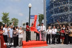 En la ceremonia de nombramiento de la calle de Tran Kim Xuyen en Bac Ninh (Fuente: VNA)