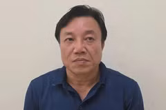 Nguyen Huy Ngoc, vicepresidente del Comité Popular de la provincia de Phu Tho y exdirector del Departamento de Salud y del Hospital General provincial (Foto: Ministerio de Seguridad Pública)