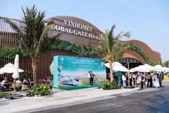 El proyecto urbano costero de Vingroup en Quang Ninh está ubicado frente a la estación de depósito del ferrocarril de alta velocidad Hanoi-Quang Ninh. Foto: VNA