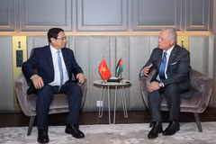Con motivo de su asistencia a la 3.ª Cumbre dela ONU sobre los Océanos en Niza (Francia), el primer ministro Pham Minh Chinh se reunió con el rey Abdalá II bin Al-Hussein de Jordania. Foto: VNA