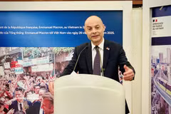 El embajador de Francia en Vietnam, Didier Le Bret (Fuente: VNA)
