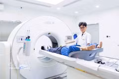 El sistema de imágenes UCT 960 con tecnología de IA se ha implementado en el Hospital General Internacional de Hai Phong. Foto: VNA