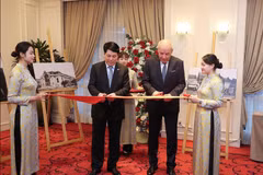 Los presidentes de Vietnam y Hungría inauguran la exposición (Fuente: VNA)