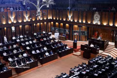 El secretario general del Partido Comunista y presidente de Vietnam, To Lam, pronuncia un discurso ante el Parlamento esrilanqués (Fuente: VNA)