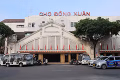 El mercado de Dong Xuan da el salto al entorno digital con las ventas en línea